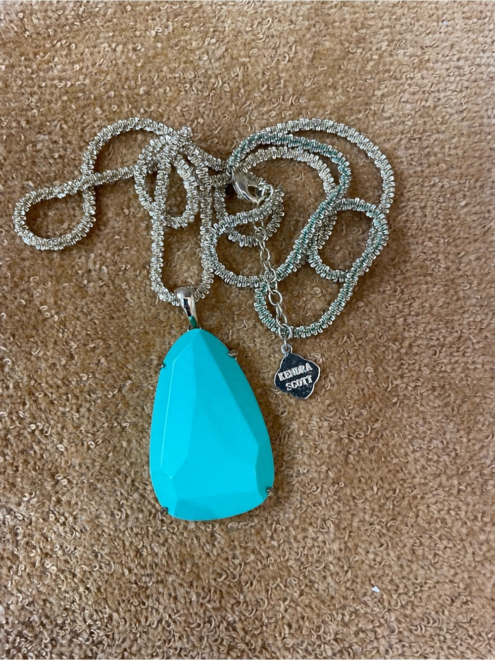 Kendra Scott Mint Green Sandra Pendant Necklace
